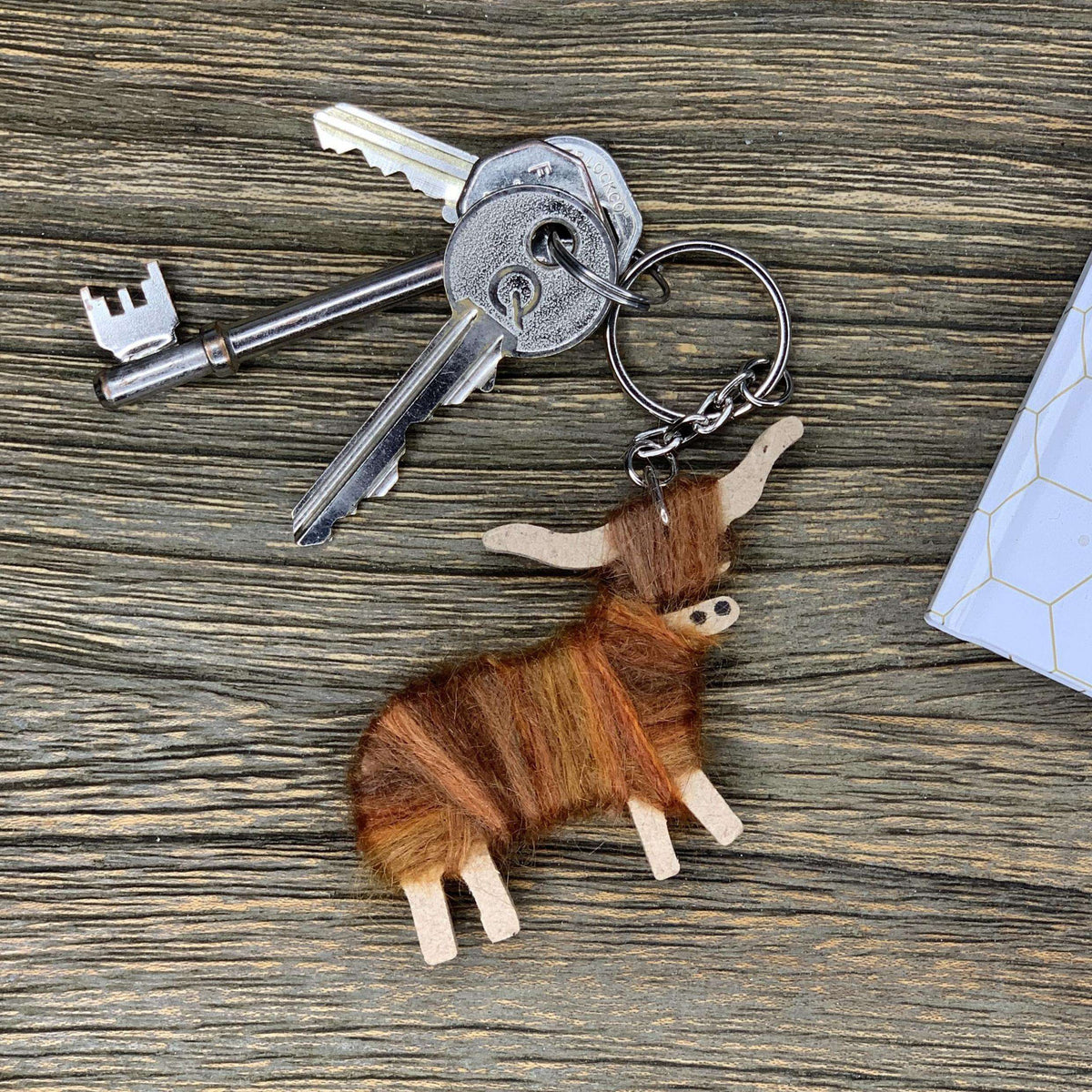 Scottish Highland Cow Keyring - Contempo